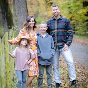 Meet your Posher, Thee